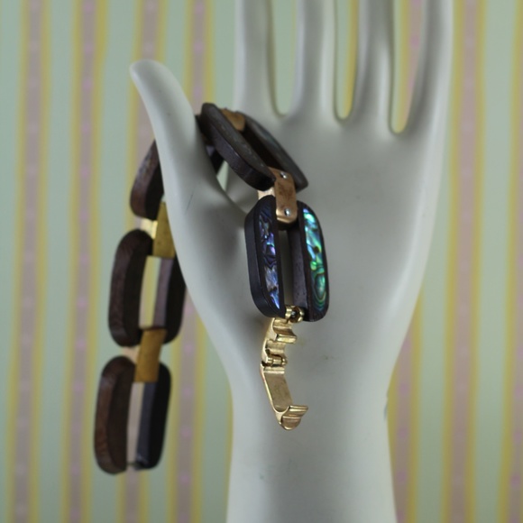Henri Bendel Wood and Mother of Pearl Bracelet - Picture 2 of 16